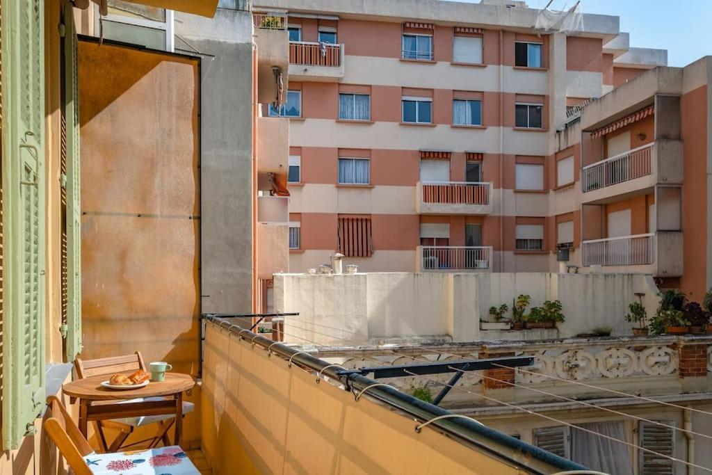 Apartment La Cachette Du Port! -avec Parking Au Port De Nizza